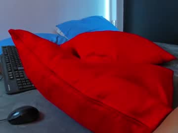 Yanka_Max1 Chaturbate stream image from November 21, 2025