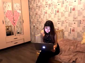 Britanydarling Chaturbate stream image from November 21, 2025