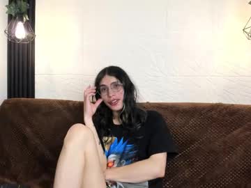 Briarandblair Chaturbate stream image from November 21, 2025