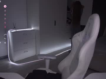 Evelina_Fox Chaturbate stream image from November 21, 2025