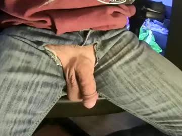 Gnaatsch12 Chaturbate stream image from November 21, 2025