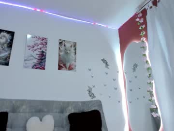 Melody_Cute10 Chaturbate stream image from November 21, 2025