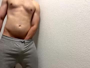 Dertom_Xxx Chaturbate stream image from November 21, 2025