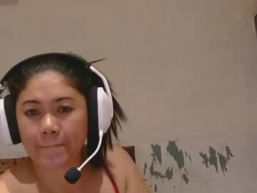 Ladyshaniaadele Chaturbate stream image from November 21, 2025