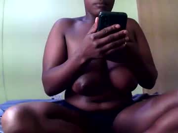 Sexykiara12 Chaturbate stream image from November 21, 2025