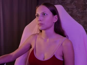 Small_Emma0 Chaturbate stream image from November 21, 2025
