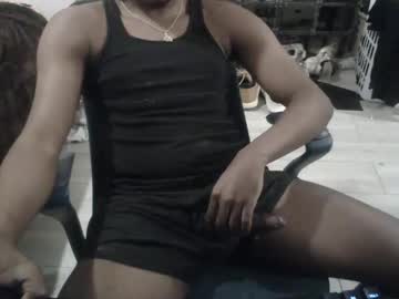 Bquen400 Chaturbate stream image from November 21, 2025