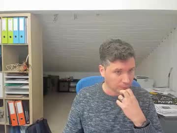 Frikits Chaturbate stream image from November 21, 2025