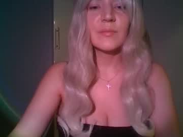 Mionerra Chaturbate stream image from November 21, 2025