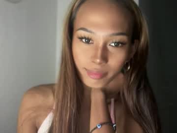 Xandraluxe_Xoxo Chaturbate stream image from November 21, 2025