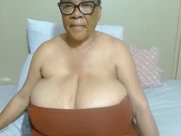 Joycemando Chaturbate stream image from November 21, 2025