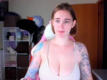 Annaroading Chaturbate stream image from November 21, 2025