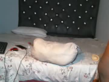Quiin22 Chaturbate stream image from November 21, 2025
