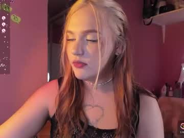 Caroline_Kiparis Chaturbate stream image from November 21, 2025
