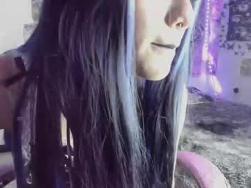 Dolly_Bones Chaturbate stream image from November 21, 2025