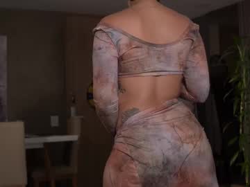 Laurita_4 Chaturbate stream image from November 21, 2025