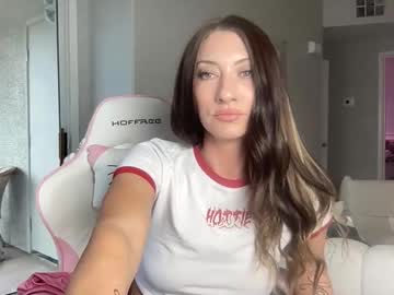 Whitneyoc Chaturbate stream image from November 21, 2025