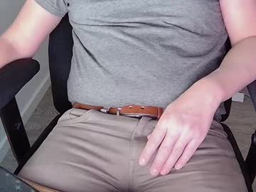 Sneakybill82 Chaturbate stream image from November 22, 2025