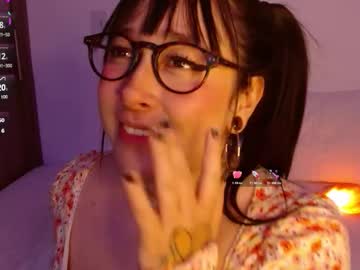Crystalitesq Chaturbate stream image from November 22, 2025
