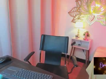 Valeperez24 Chaturbate stream image from November 22, 2025