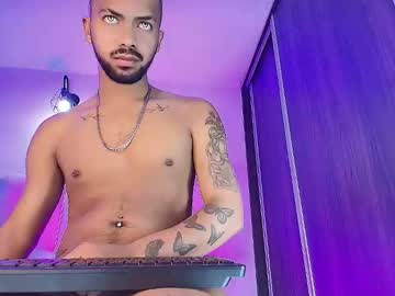 Kmichelle1 Chaturbate stream image from November 22, 2025