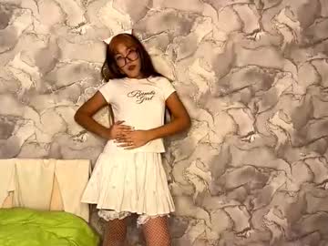 Chantaycefalo Chaturbate stream image from November 22, 2025