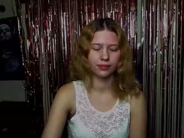 Crystalgirl__ Chaturbate stream image from November 22, 2025