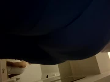 Valencia415 Chaturbate stream image from November 22, 2025