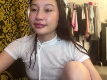 Jolenehigashi Chaturbate stream image from November 22, 2025