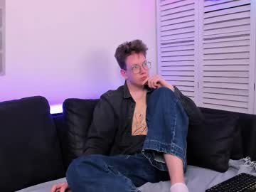 Teddy_Parker Chaturbate stream image from November 22, 2025