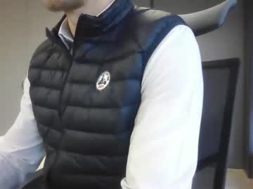 Bulletproof36 Chaturbate stream image from November 22, 2025