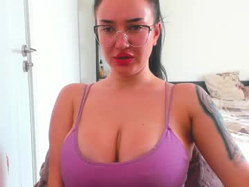 Your_Bustygirl Chaturbate stream image from November 22, 2025