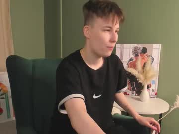 Ross_Miaa Chaturbate stream image from November 22, 2025