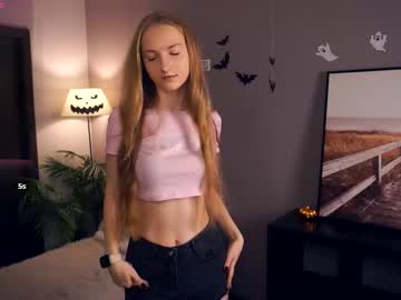 Emmalaflame Chaturbate stream image from November 22, 2025