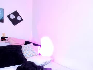 Gaia_Stonne Chaturbate stream image from November 22, 2025