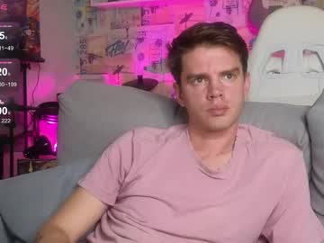 Oxmikexo Chaturbate stream image from November 22, 2025
