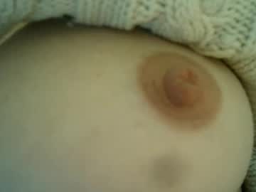 Cremina Chaturbate stream image from November 22, 2025
