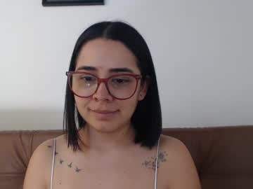 Isemma Chaturbate stream image from November 22, 2025