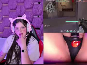 Trianna__ Chaturbate stream image from November 22, 2025
