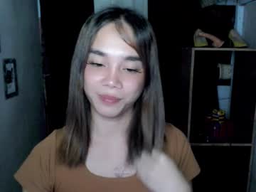 Uxie_Mew Chaturbate stream image from November 22, 2025