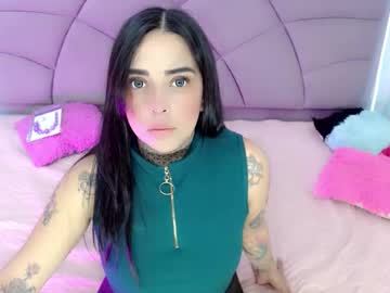 Carolaine01 Chaturbate stream image from November 22, 2025