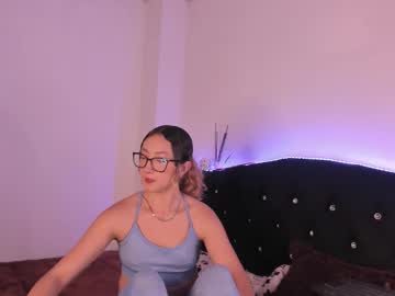 Laumiller Chaturbate stream image from November 22, 2025