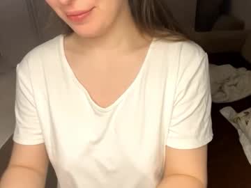 Nidatuliau Chaturbate stream image from November 22, 2025
