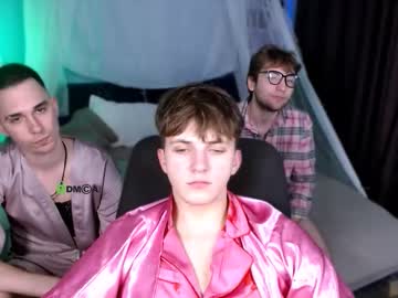 Travis_Wolf_ Chaturbate stream image from November 22, 2025