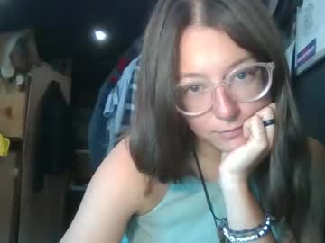 D3sert_Moon Chaturbate stream image from November 22, 2025