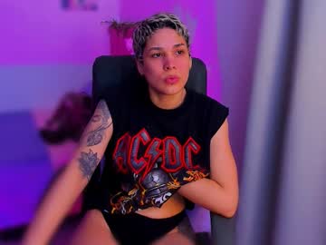 Laura_R23 Chaturbate stream image from November 22, 2025