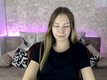 Molli_And_Tom Chaturbate stream image from November 22, 2025