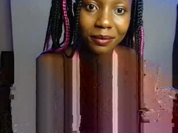 Pinky_Niela Chaturbate stream image from November 22, 2025