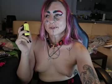 Mercyxslut Chaturbate stream image from November 23, 2025