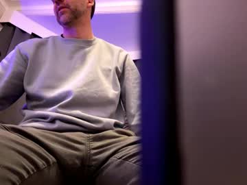 Brucelogan80 Chaturbate stream image from November 23, 2025